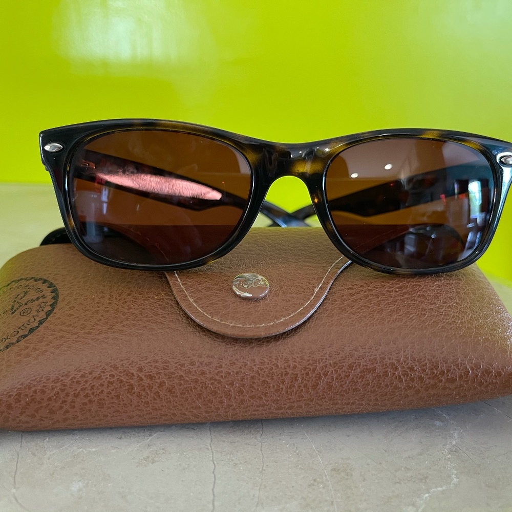 Ray ban Wayfarer Unisex RX Sunglasses +Case